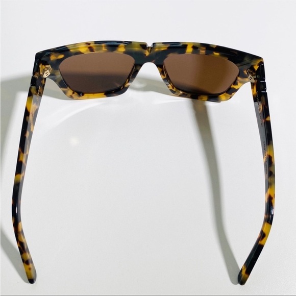 Tortoise Shell Square Sunglasses - Picture 6 of 11